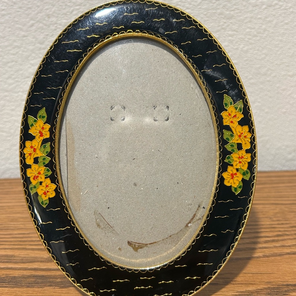 Black and Gold Floral Oval Picture Frame - Picture 5 of 9